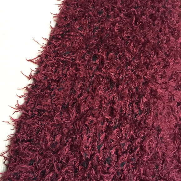 Kensie eyelash open long sl cardigan plum/black also have wheat color - Picture 3 of 10